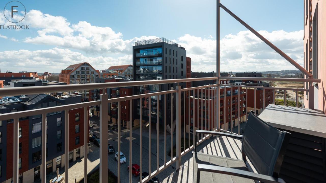 Flatbook Apartments Waterlane Island Spa With Riverview グダニスク エクステリア 写真