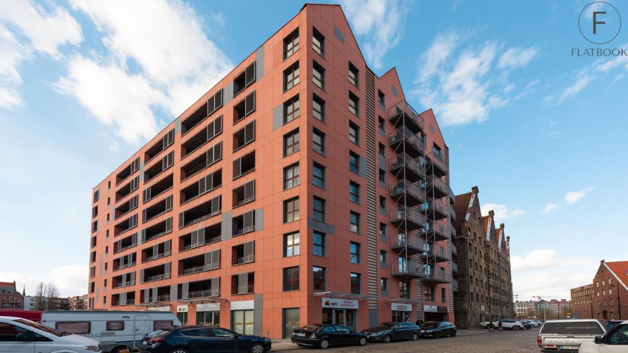 Flatbook Apartments Waterlane Island Spa With Riverview グダニスク エクステリア 写真